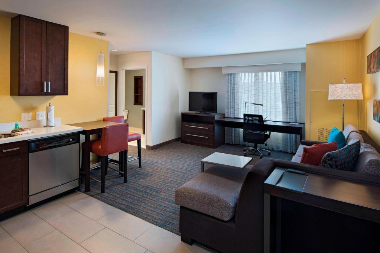By Marriott West Hotel Omaha